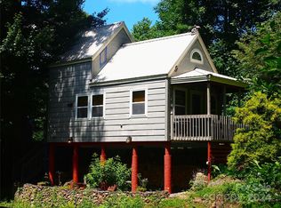 15281 Betsys Gap Rd, Clyde, NC 28721