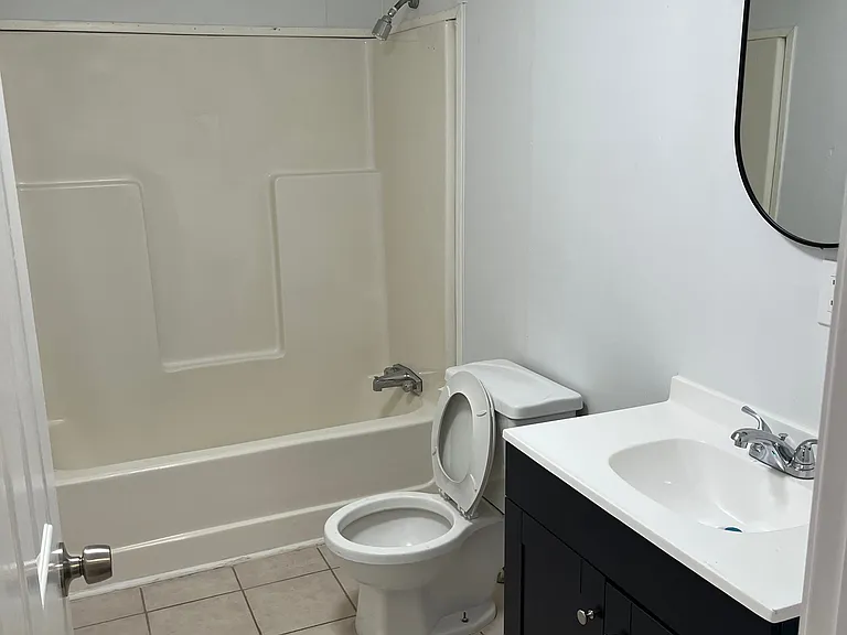Garden Lake Dr — Photo 14