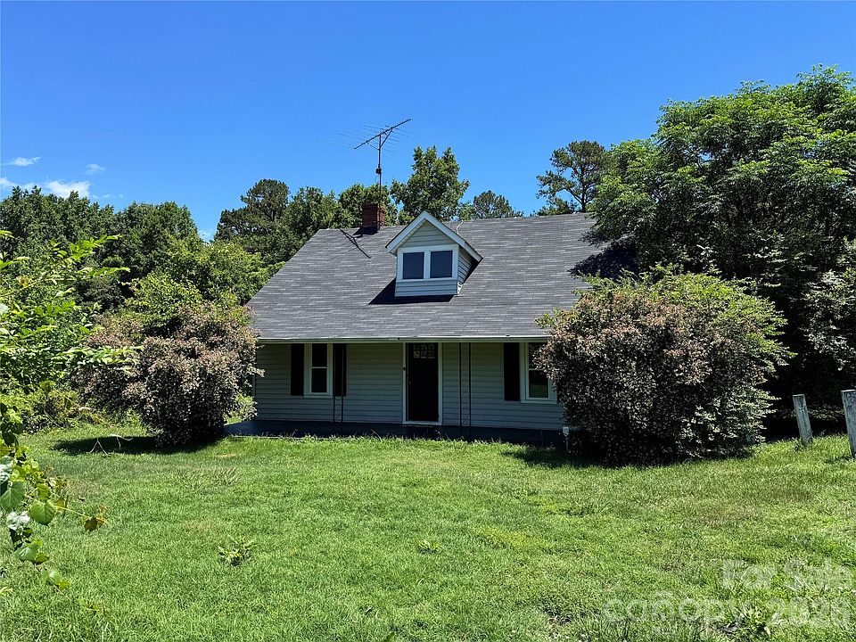 1st image of 2834 Dan Brown Dr