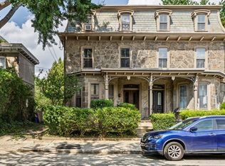 5911 Greene St #2A, Philadelphia, PA 19144