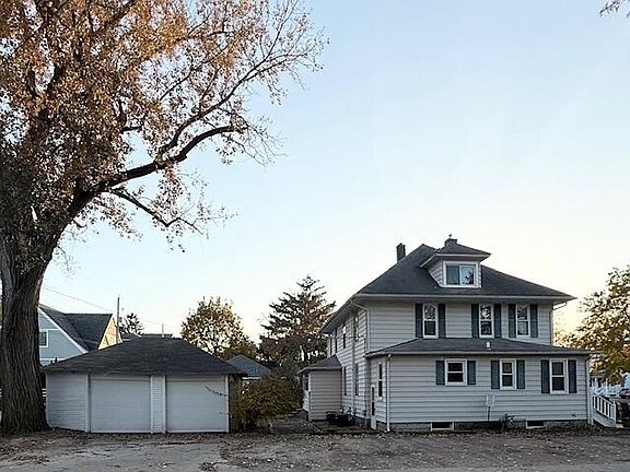 3rd image of 603 Lions Park Dr