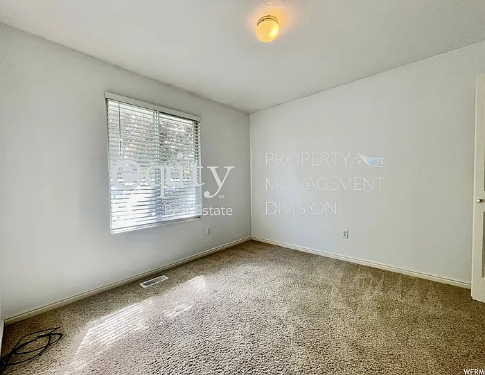 11742 S Tatteredangel Cv — Photo 20