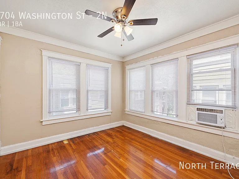 3704 Washington St #2N — Photo 9
