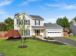 1323 Stourhead Ct, Herndon, VA 20170