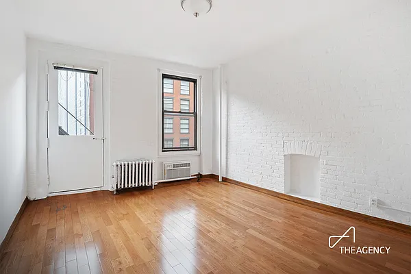 Rented by The Agency | media 8