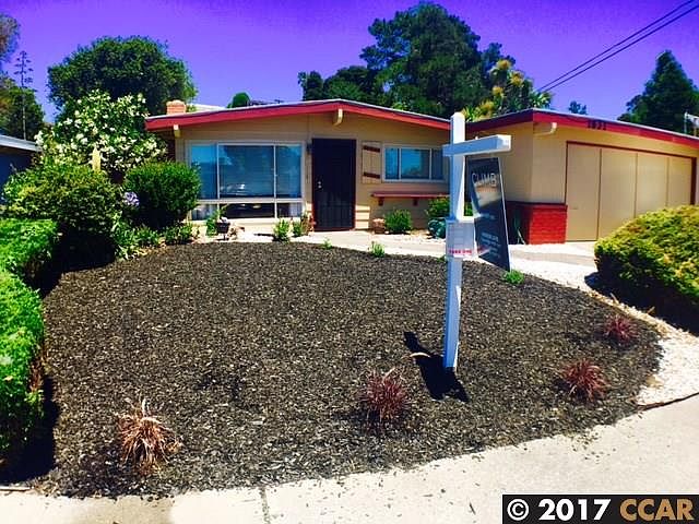 2nd image of 1831 Espanola Dr
