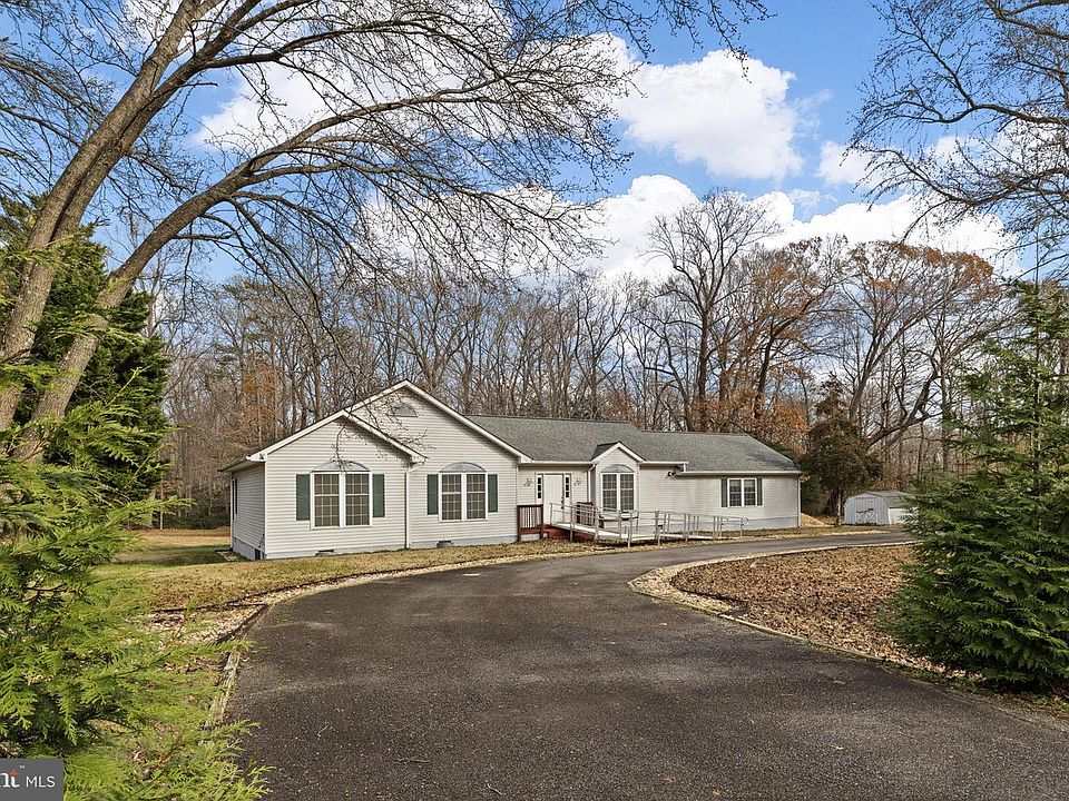 1st image of 49 Grove Dr