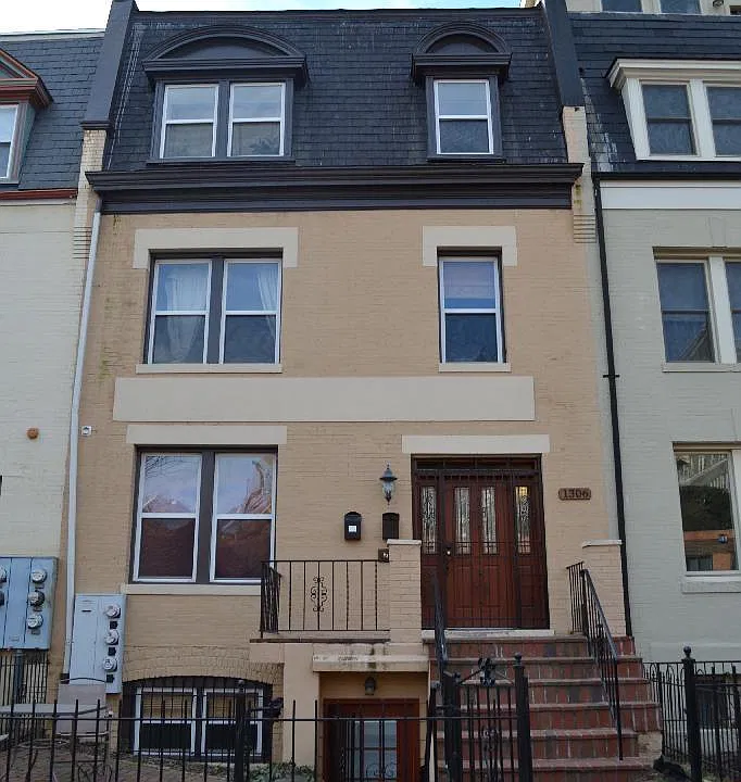 1306 Belmont St NW #3