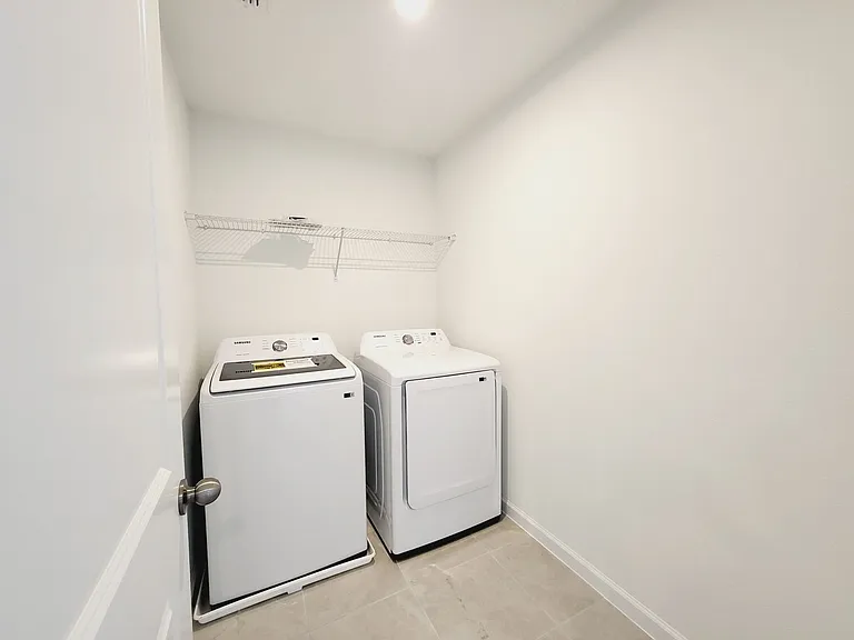 9051 Coral Cape St — Photo 18