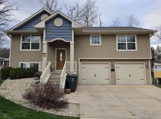 3828 West Cypress DRIVE, Lake Geneva, WI 53147