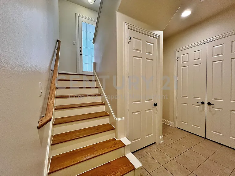 5808 La Vista Dr — Photo 6
