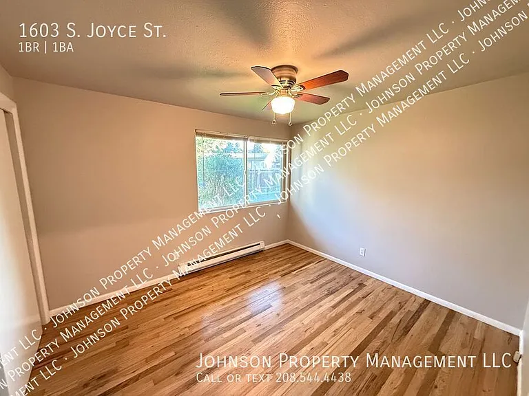 1603 S Joyce St — Photo 9