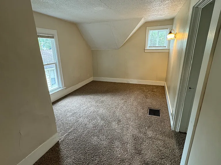 Bedroom #1