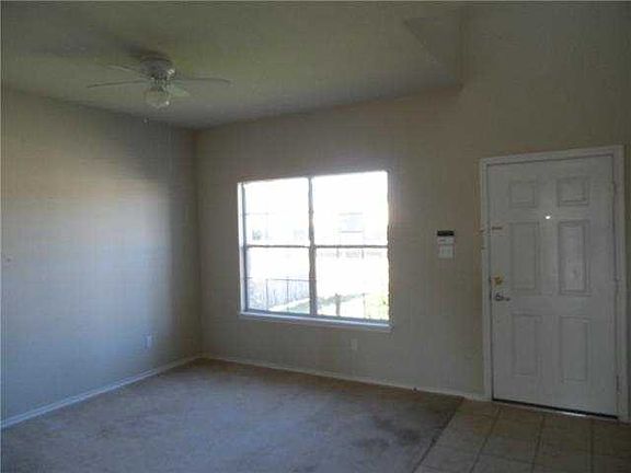 3rd image of 211 Brown St