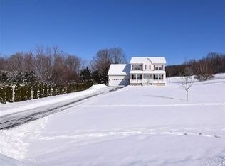 20 Queens Gate Dr, Greenwich, NY 12834