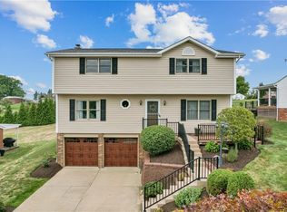 272 Parkwood Cir, Canonsburg, PA 15317