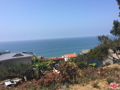 17501 Posetano Rd, Pacific Palisades, CA, 90272