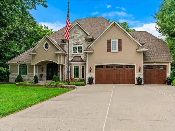 14702 Hills Rd, Kearney, MO 64060