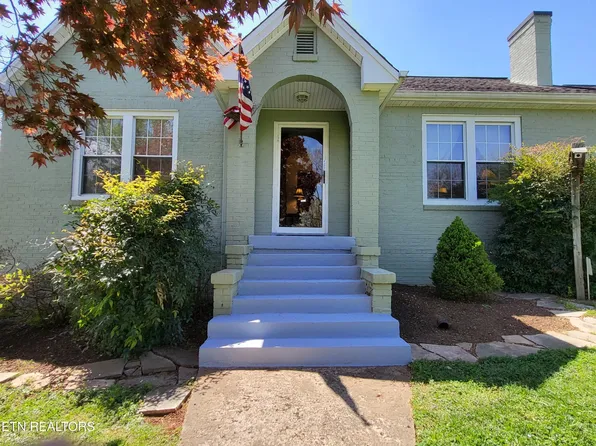 213 Boxwood Ave, Alcoa, TN 37701