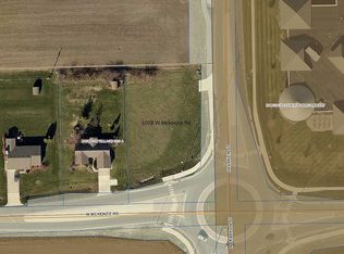 1028 W McKenzie Rd, Greenfield, IN 46140