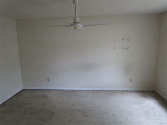 5th image of 1253 Holiday Dr