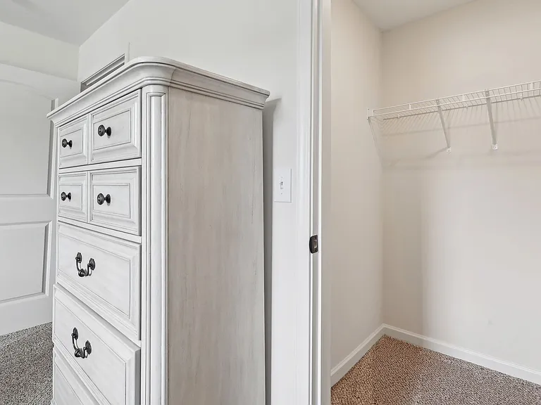 Nicholas Place Apartments — Photo 42