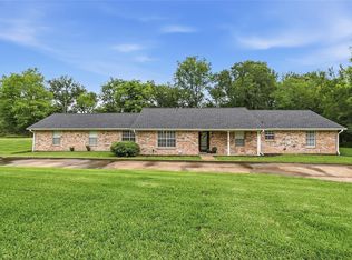 906 Standley Rd, Madisonville, TX 77864