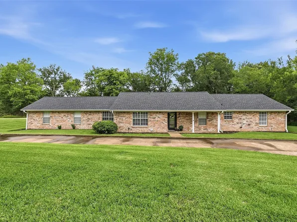 906 Standley Rd, Madisonville, TX 77864