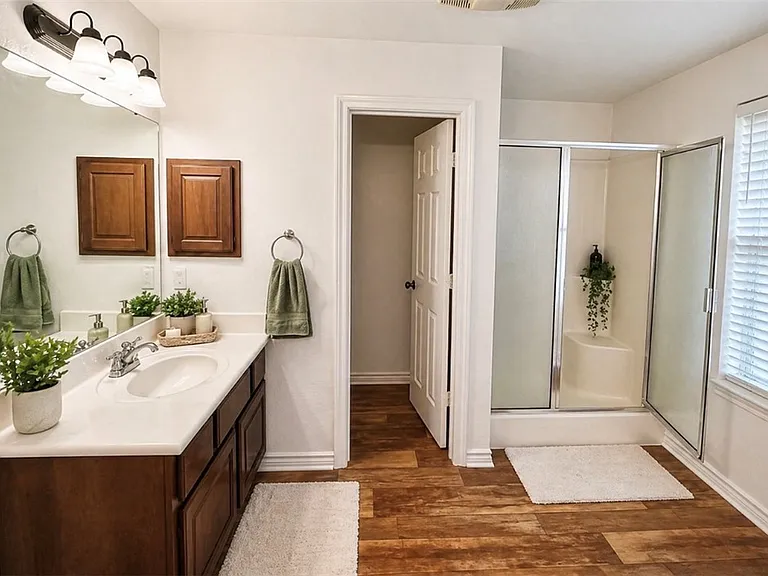 1019 Emerald Dove Ave — Photo 5