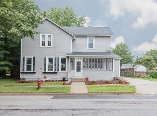 142 E Jackson Ave, Hampshire, IL