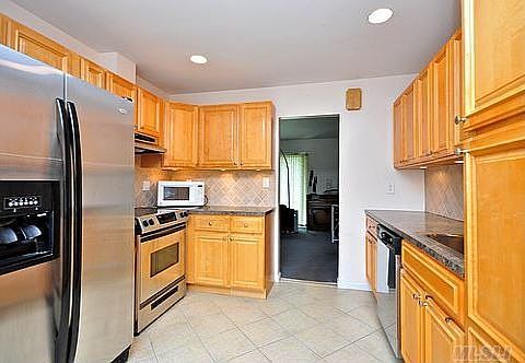3rd image of 514 Cedarwood Dr
