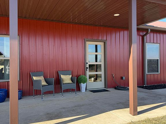 3rd image of 10729 SW Hoch Rd