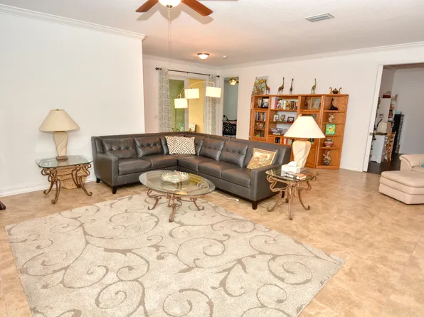 6022 NW Cullen Way, Port St Lucie, FL 34983