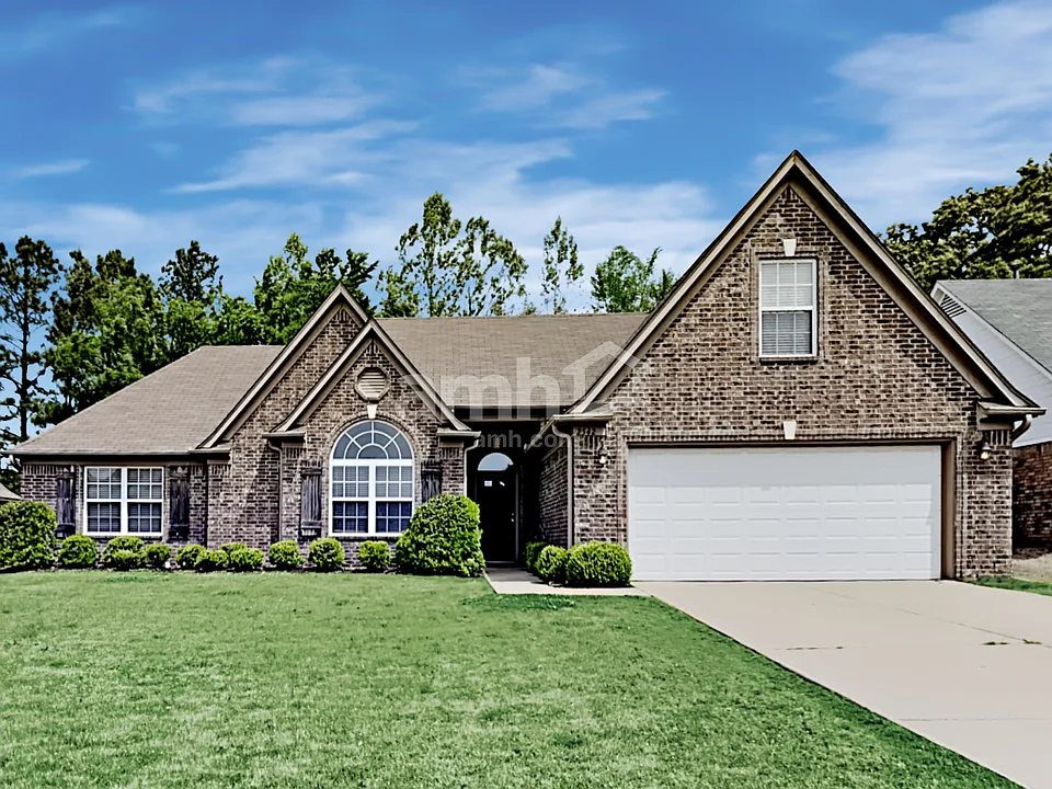 2542 Pyramid Dr