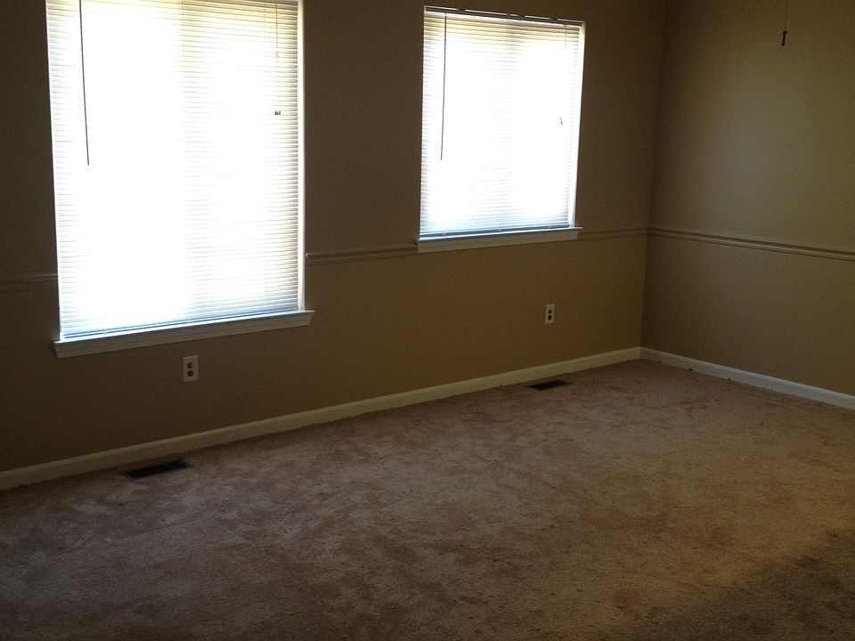 20924 Flora St, Roseville, MI 48066 Zillow