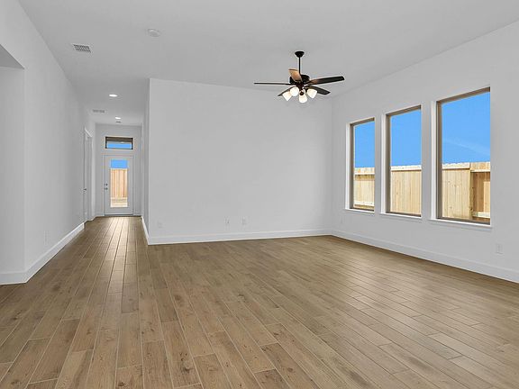 3rd image of 30927 Star Gazer Rd