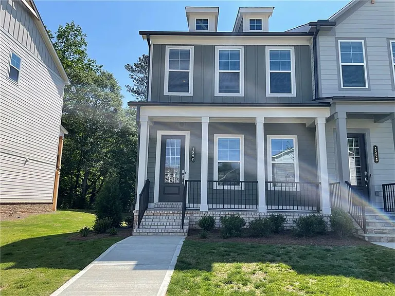 1597 Tilden Ct — Photo 1