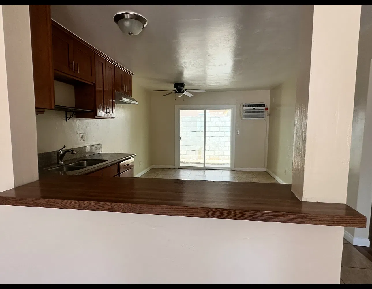 2 bed, 950 sqft, $1,750 — Photo 1