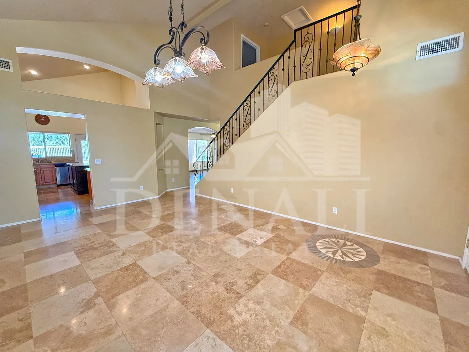 4 bed, 3.0 bath, 2124 sqft, $3,395 — Photo 4