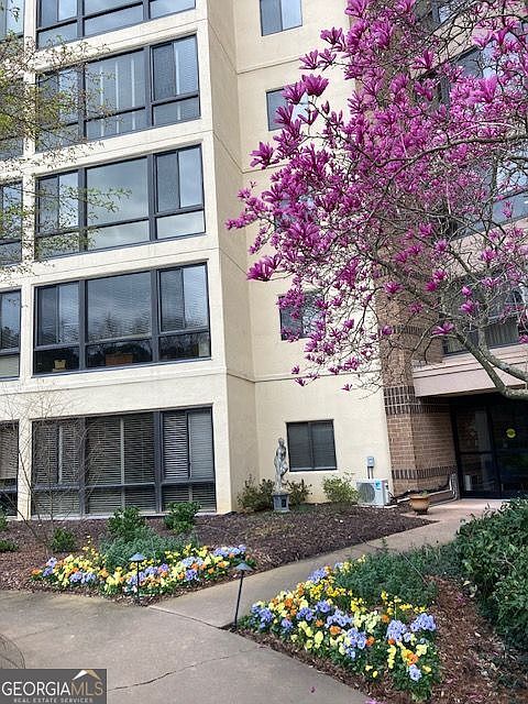 1st image of 1800 Clairmont Lake Unit 301
