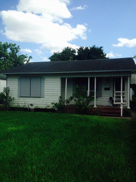 1st image of 5815 Hall Ave