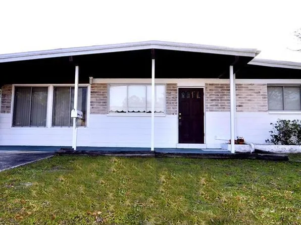 5645 Hobson St NE, Saint Petersburg, FL 33703