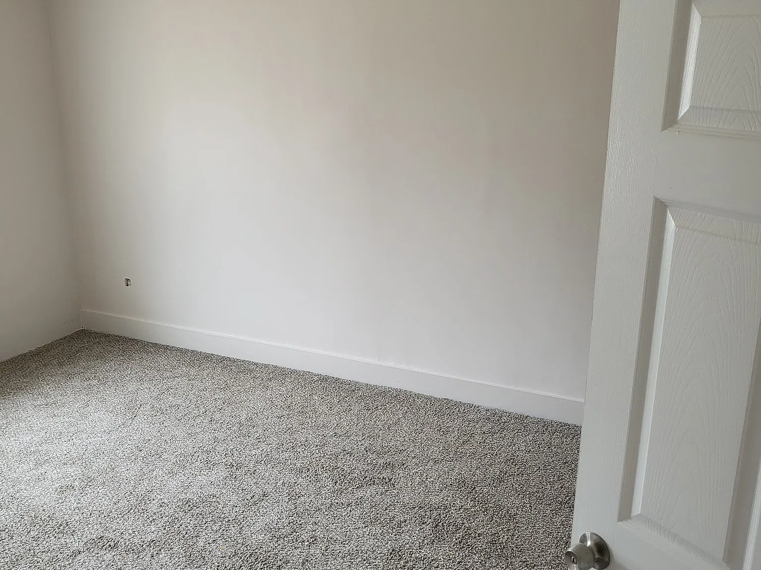 4 bed, 1250 sqft, $1,750 — Photo 4