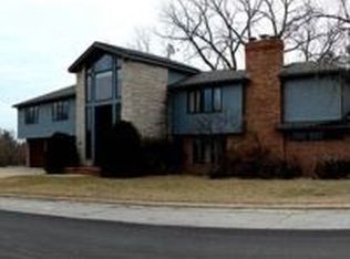 10 Locust Pl, Portage, IN 46368