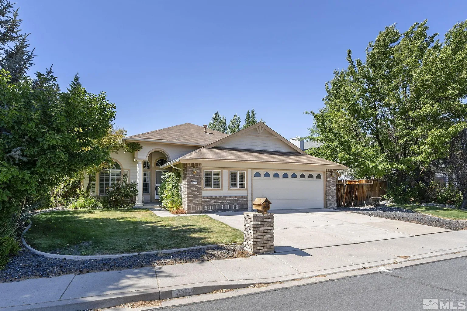 2301 Almond Creek Dr photo 1