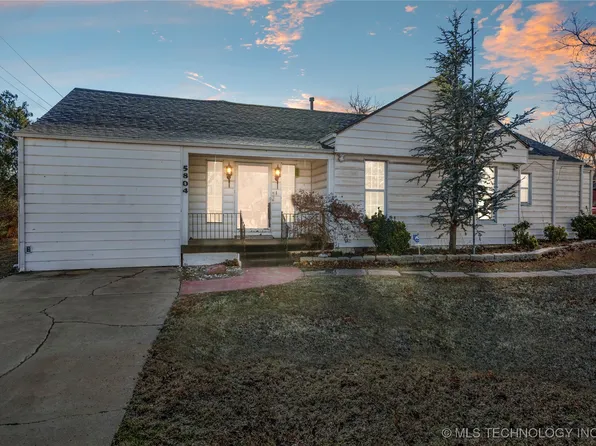5804 NW 56th St, Warr Acres, OK 73122