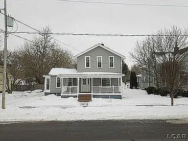 753 College Ave photo 1