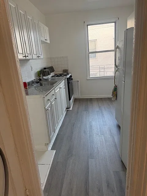 1 bed, $2,400 — Photo 3