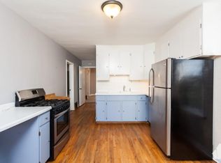 2832 N Racine Ave #1, Chicago, IL 60657