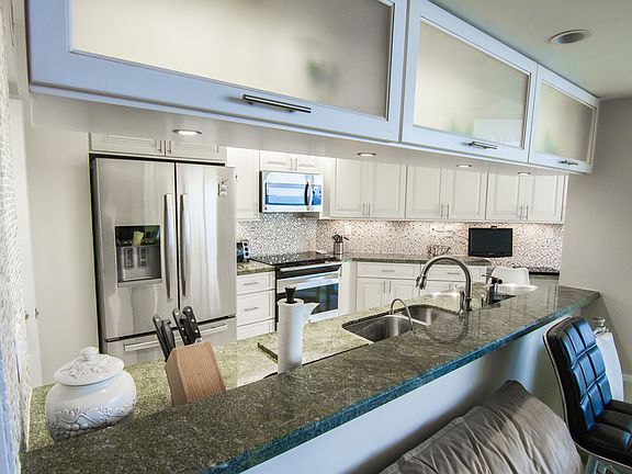 5th image of 16425 Collins Ave APT 1114